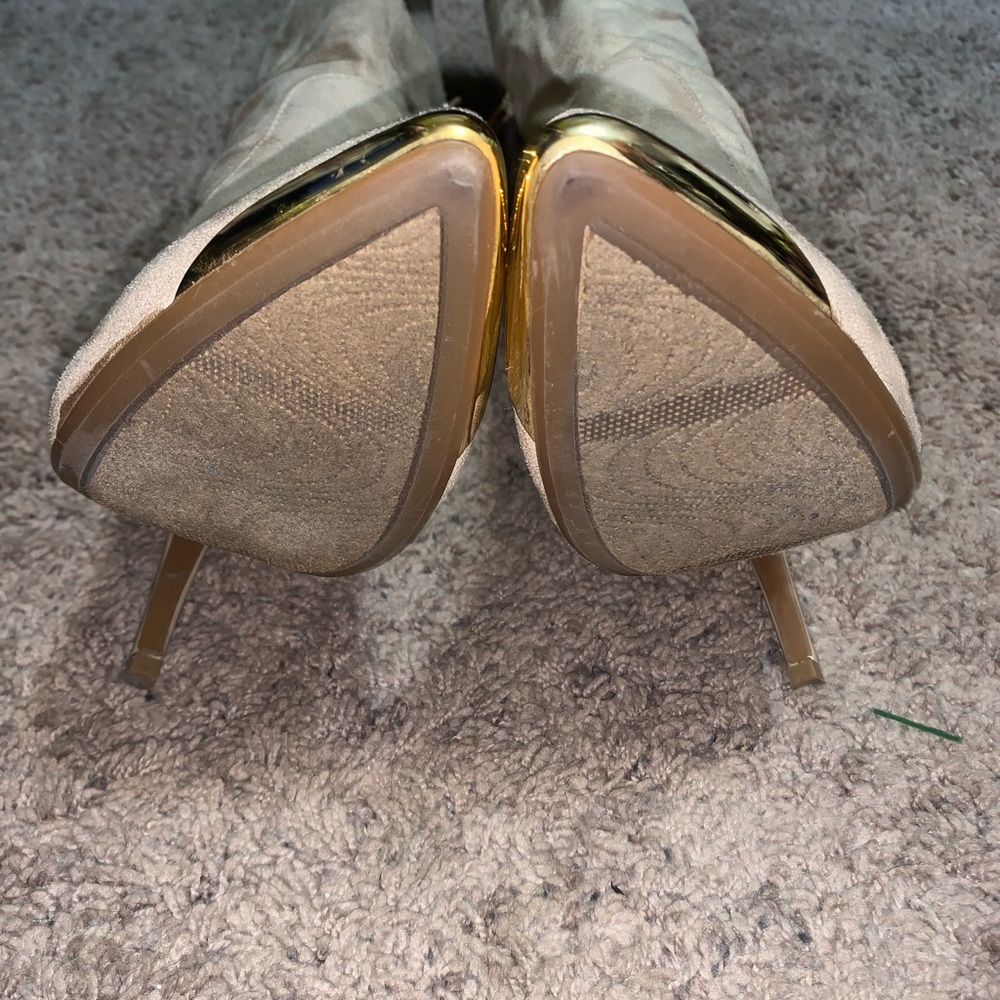 Boot - Picture 7 of 8
